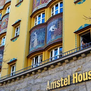 Vandrerhjem Amstel House